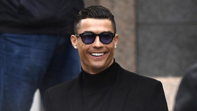 Cristiano Ronaldo est le premier footballeur milliardaire selon Forbes