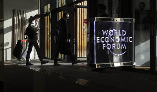 Le forum de Davos prépare un sommet de “la Grande Réinitialisation” pour un monde post-Covid-19 plus juste