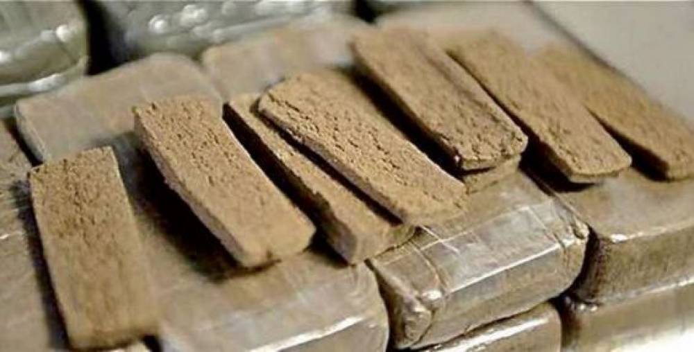 Plus d'une tonne de résine de cannabis saisie et un individu interpellé à Al Hoceima