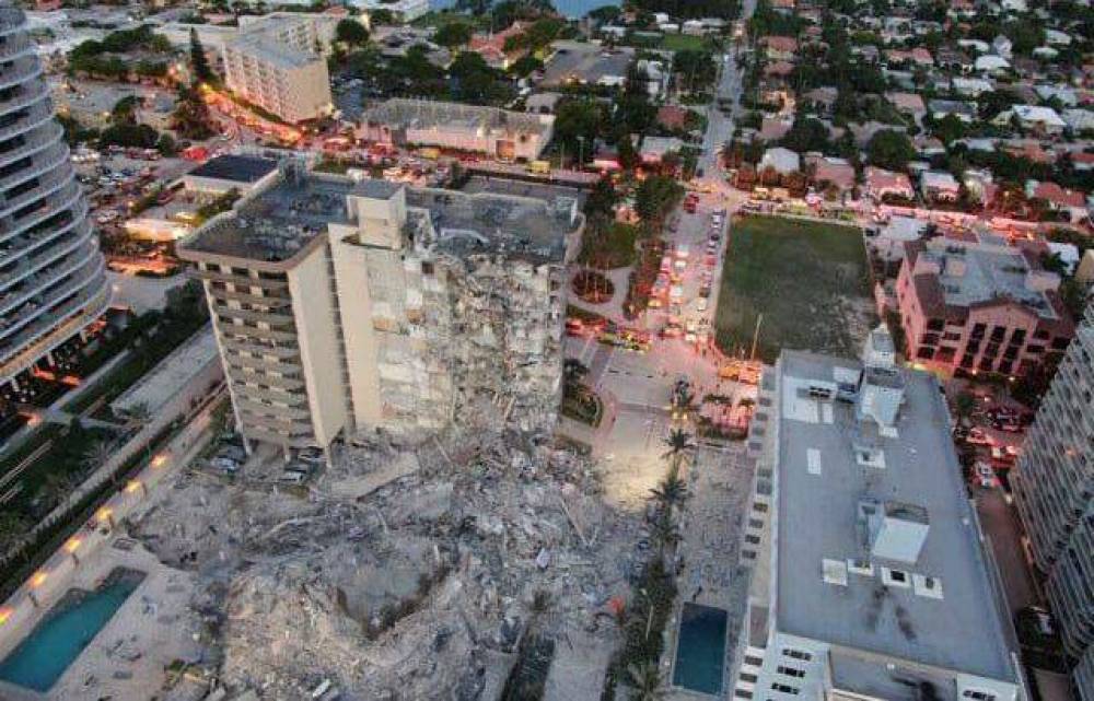 Effondrement d’un immeuble à Miami : Les autorités « sans nouvelles » de 159 personnes