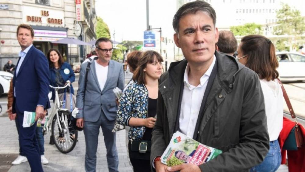 France: abstention et retour du clivage gauche-droite pour le second tour des régionales