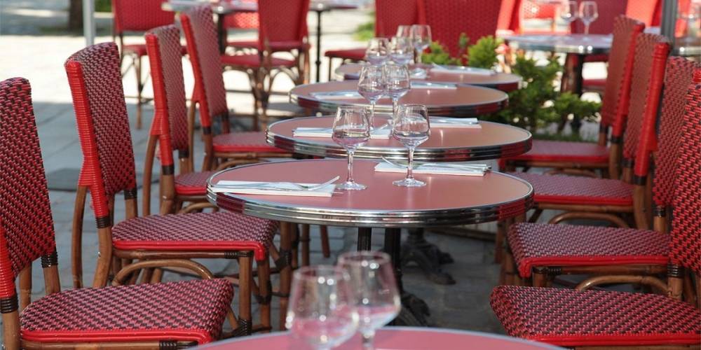 El Othmani tient une réunion avec les professionnels des cafés et des restaurants