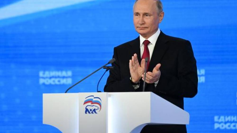 Le Kremlin regrette que l'UE refuse l'idée d'un sommet avec Poutine