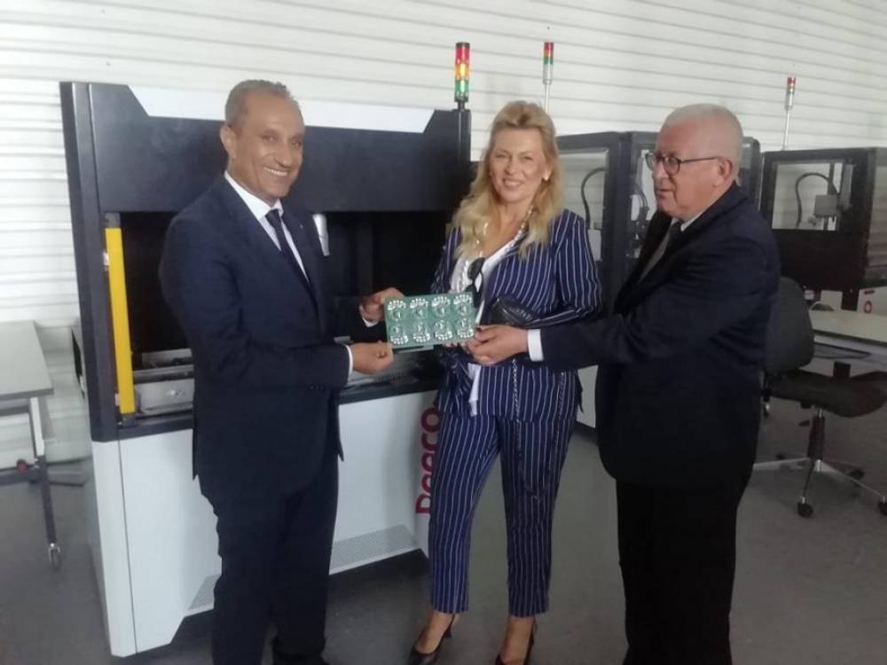 L’ambassadeur Abderrahim Atmoun effectue une visite de travail au sein de l’usine RENEX