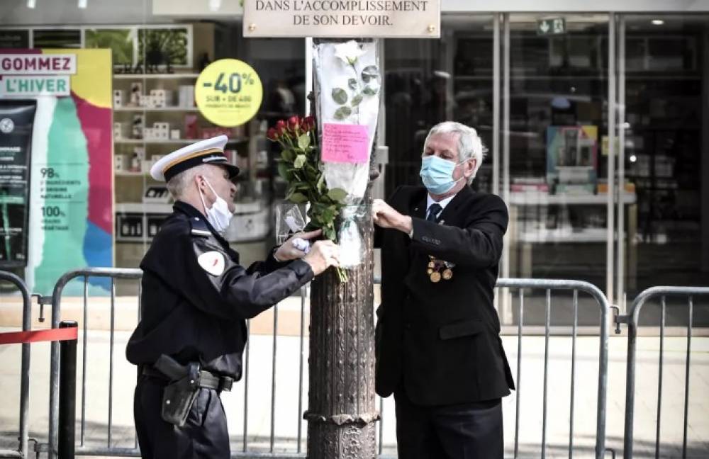 Le procès de l’assassinat sur les Champs-Elysées du policier Xavier Jugelé s’ouvre ce lundi