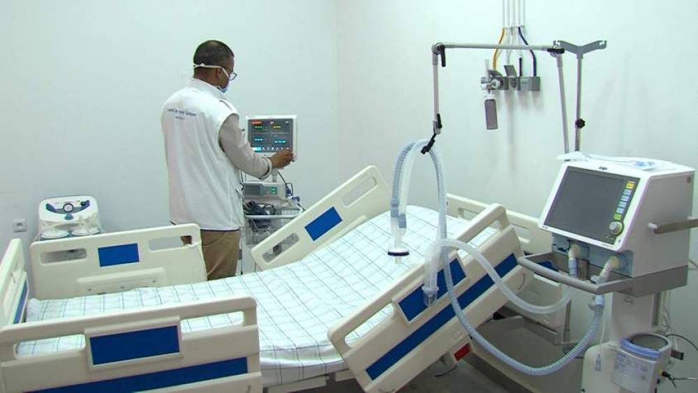 Meknès : une personne vaccinée contre le Covid succombe au virus, un médecin explique