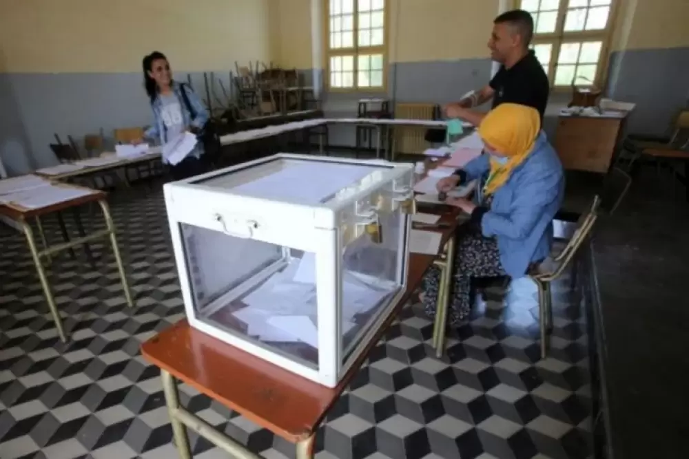 Algérie : élections sur mesure pour le FLN, parti rejeté par le Hirak