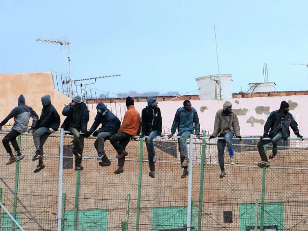 150 migrants tentent d'entrer dans l'enclave espagnole de Melilia