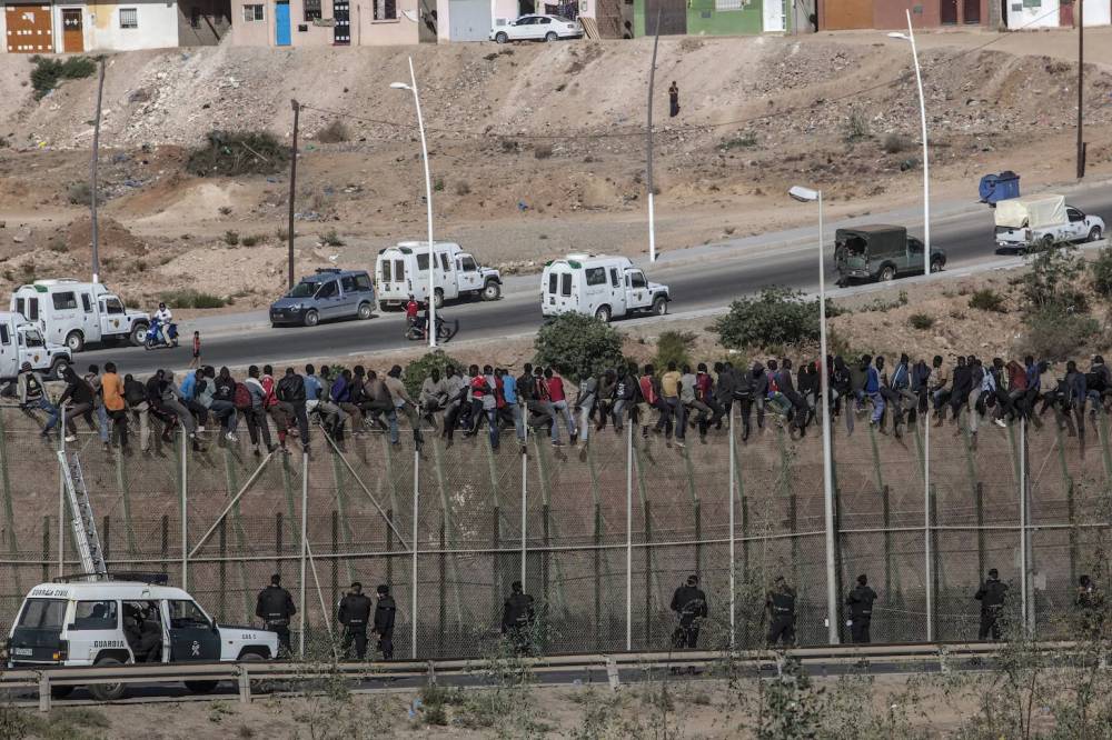 Une centaine d'officiers marocains blessés lors d'une tentative de passage à Melilla