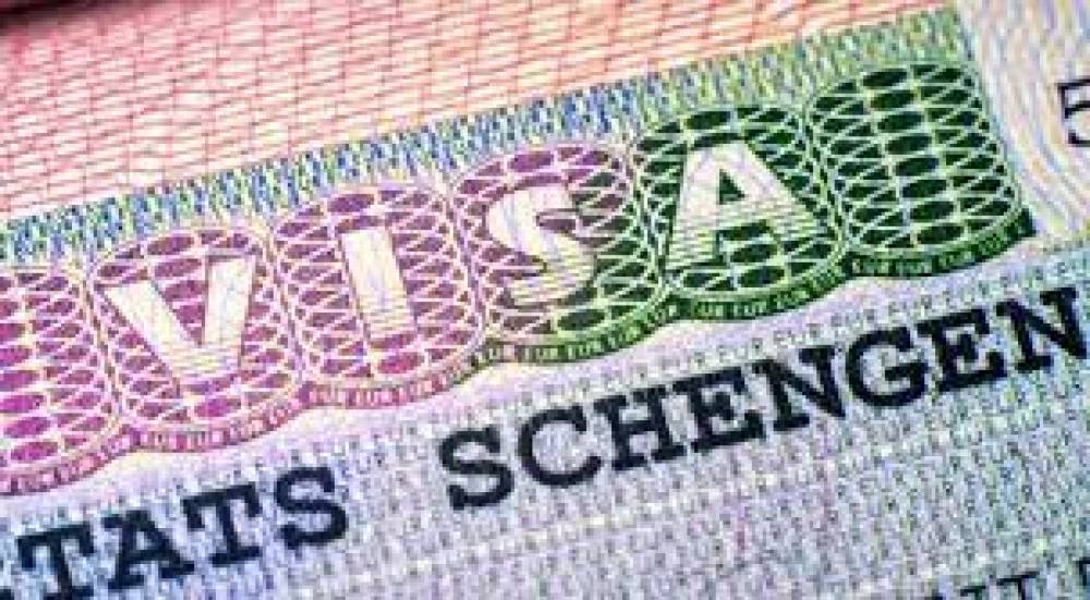 Visas Schengen: bientôt des visas numériques sous la forme d'un code-barre