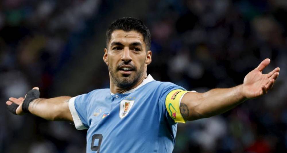 Foot: à 36 ans, l'Uruguayen Suarez « atteint la limite », regrette le président de Gremio