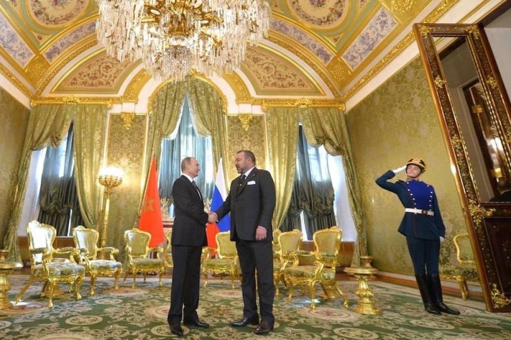 Le Roi se félicite de l'amitié et la coopération solides avec la Russie