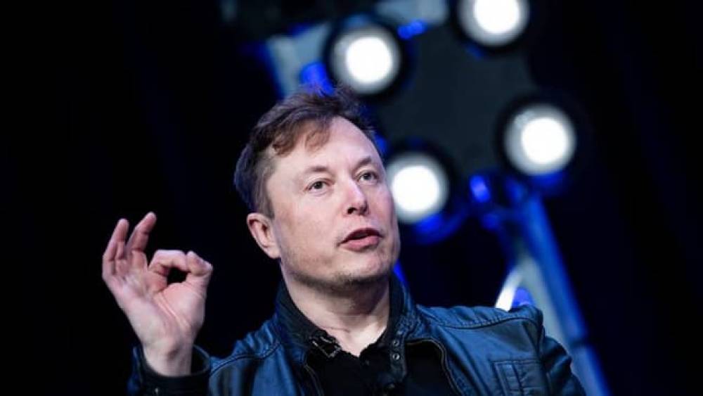 Elon Musk vs Apple : Pourquoi iOS 18 et Apple Intelligence sont au cœur d'une polémique