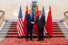 Commerce: Reprise des discussions entre Washington et Pékin pour cimenter la trêve