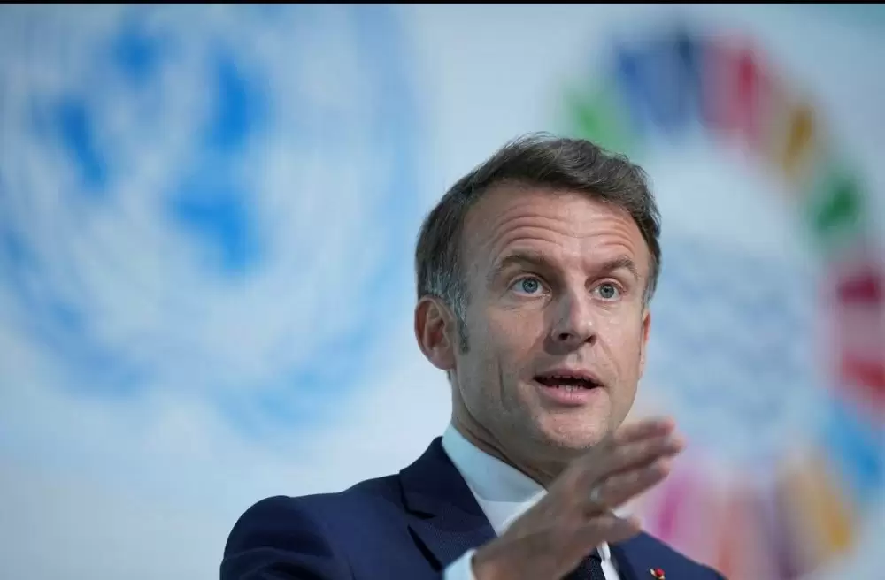 France : Macron veut interdire les réseaux sociaux aux moins de 15 ans