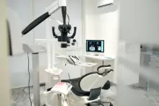 L’Ordre des dentistes alerte sur la prolifération des pratiques illégales