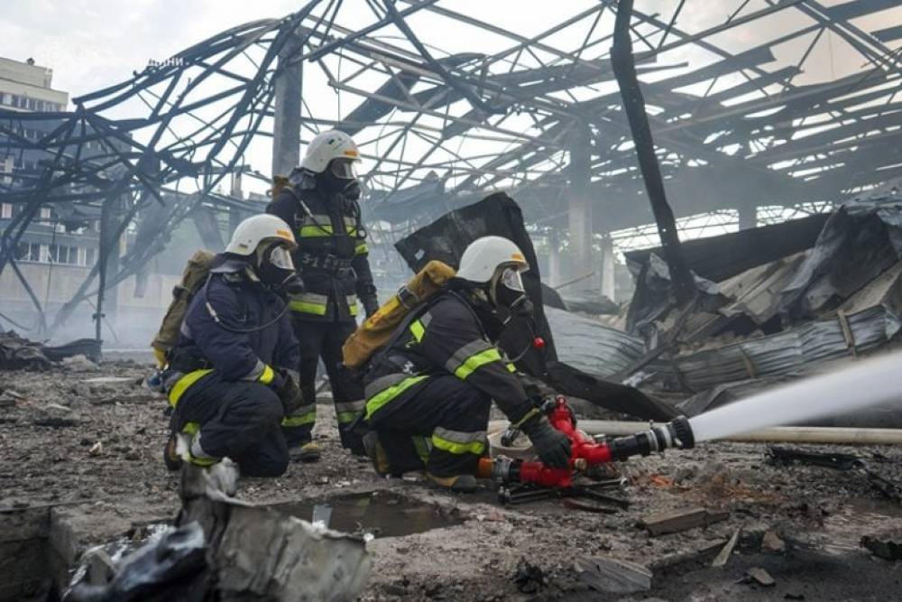 L'Ukraine attaquée avec 400 drones et 40 missiles, Zelensky appelle ses alliés à réagir