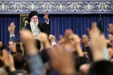 Iran : 5 personnes arrêtées pour avoir "noirci" l'image du pays sur internet