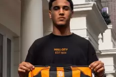 Hull City se rallie le milieu de terrain marocain Reda Laalaoui pour quatre ans