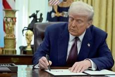 Trump annonce un cessez-le-feu "total et complet" entre Israël et l’Iran