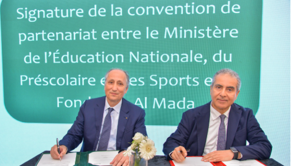 Convention de partenariat entre le Ministère de l’Éducation Nationale et la Fondation Al Mada pour le lancement du 2ème lot du projet « Classes Connectées Dir iddik »