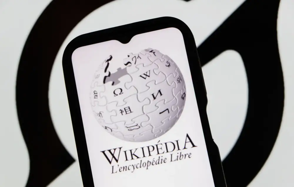 Le fondateur de Wikipédia s’oppose à l’utilisation de l’IA pour éditer les articles de son site