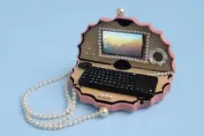 Comment les cyberdecks, ces micro-ordinateurs « faits maison », veulent mettre les femmes au centre du monde de la tech