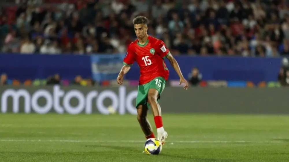 Ajax engage le défenseur marocain Fouad Zahouani jusqu'en 2029