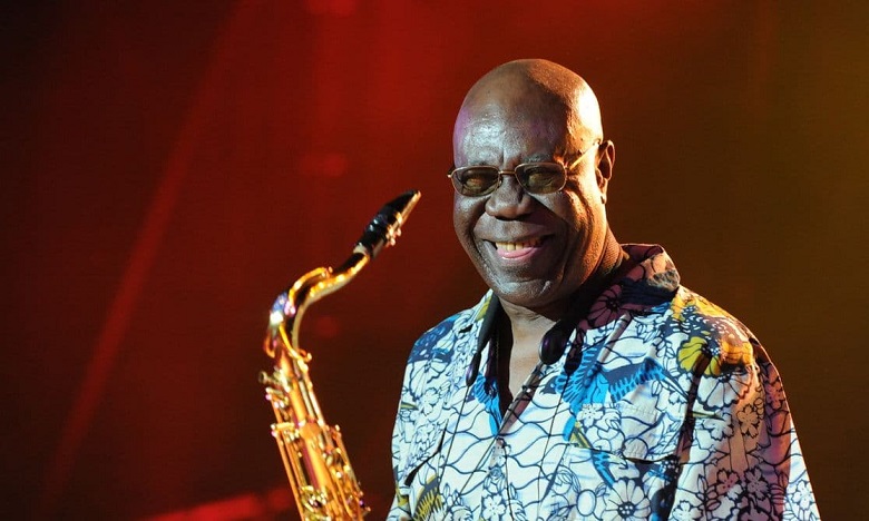 Manu Dibango , légende de l'afro-jazz, s'est éteinte des suites du Covid-19