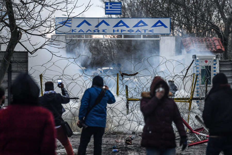 La Grèce en état d'alerte "maximum" face à l'afflux de milliers de migrants à ses portes