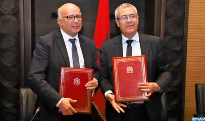 Signature à Rabat d’une convention pour la mise en application du droit à l’information