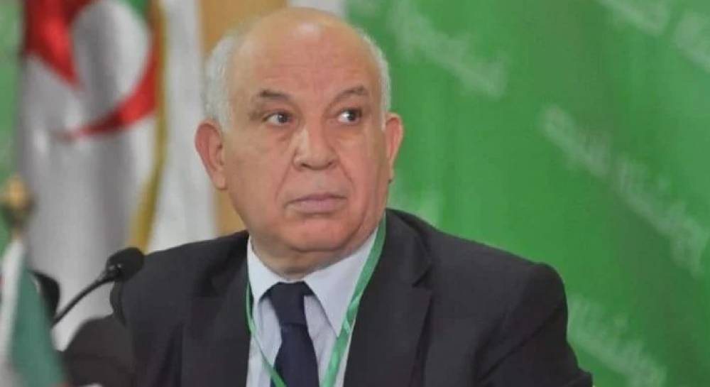 Déchéance de nationalité: Un ancien ministre algérien dénonce un Etat « totalitaire »