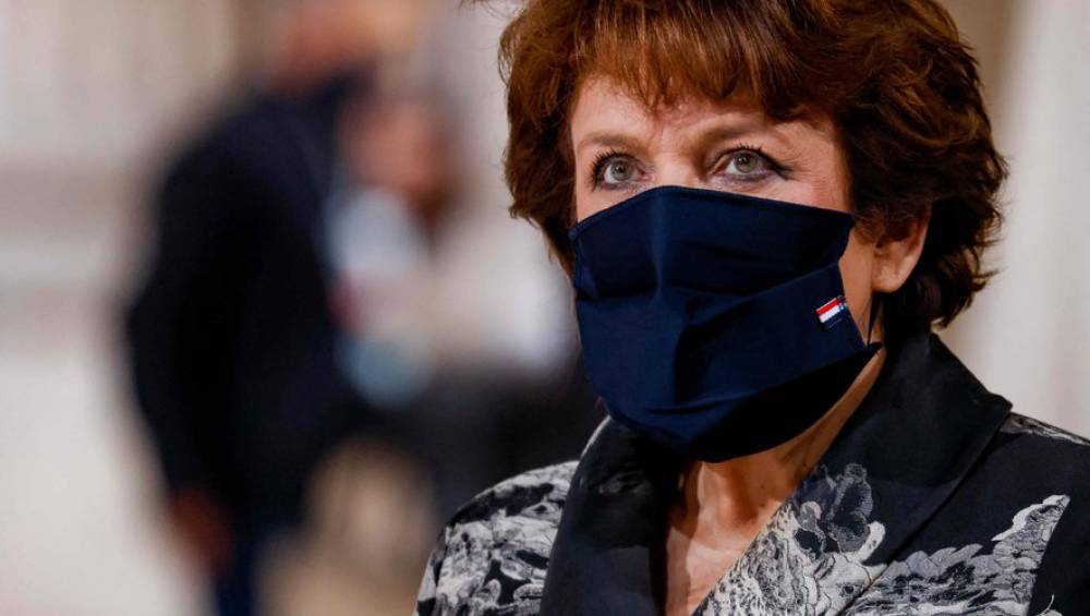 Covid-19 : hospitalisée , la ministre Roselyne Bachelot est dans un "état stable"
