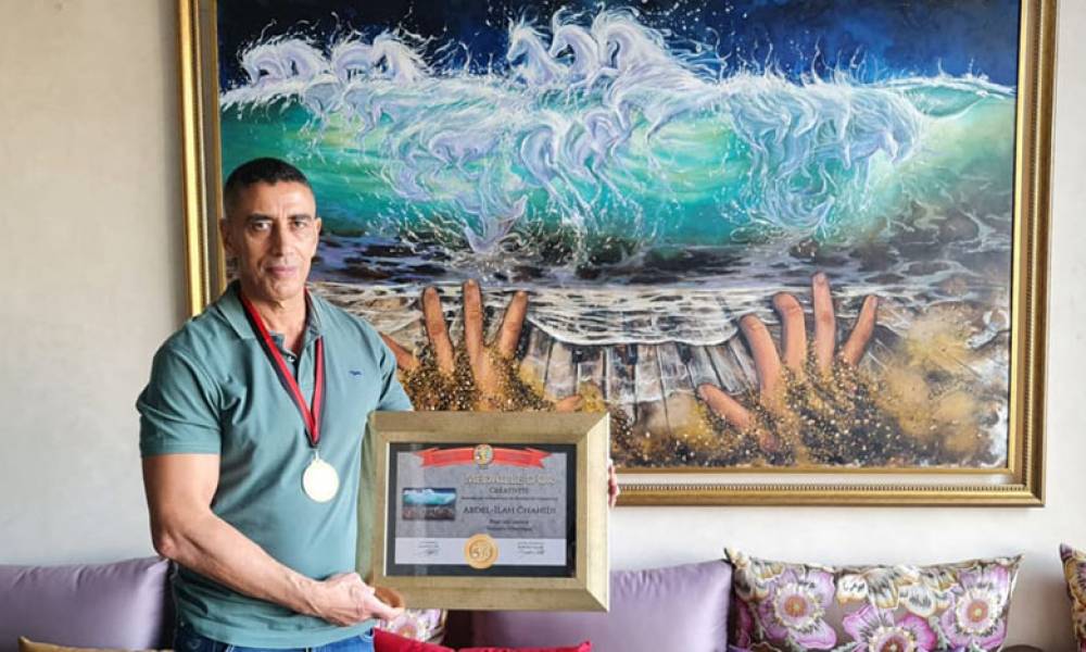 Abdelilah Chahidi reçoit la Médaille d’Or de Créativité de l’IAPA