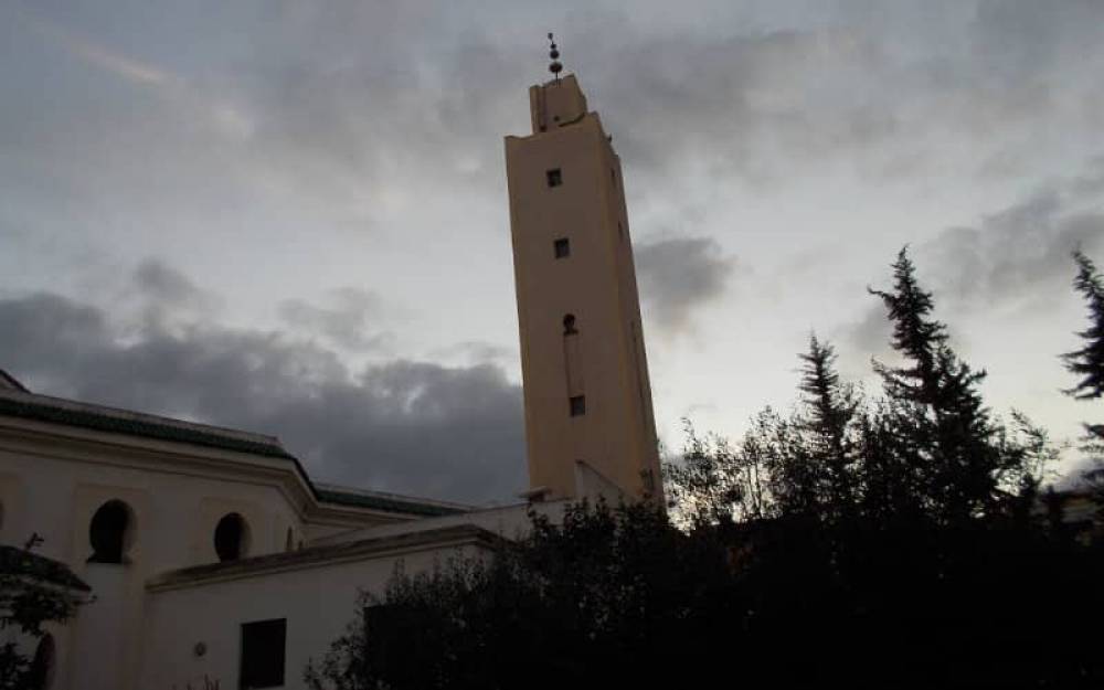 Alcool et vol dans une mosquée de Sidi Slimane