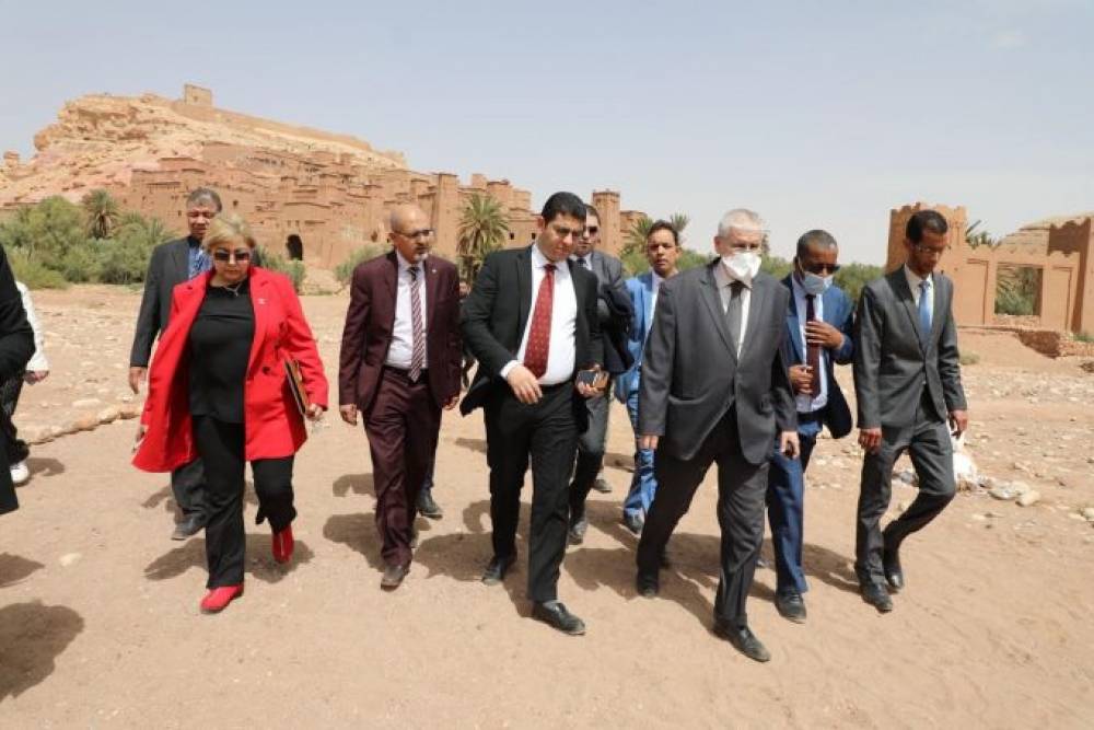 M. Bensaid visite des structures culturelles, cinématographiques et pour jeunes à Ouarzazate