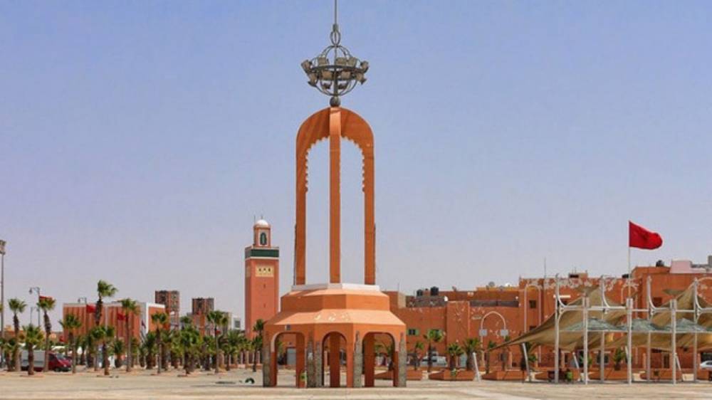 Laâyoune: les Chioukhs des tribus sahraouies saluent la position espagnole