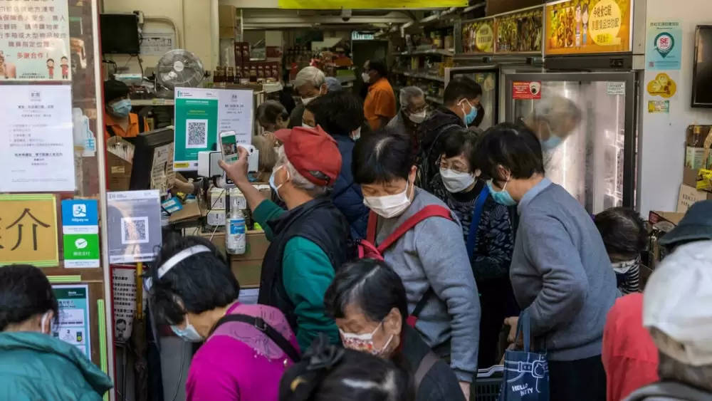 Covid: le désordre s'empare de Hong Kong à l'approche du dépistage massif de ses habitants