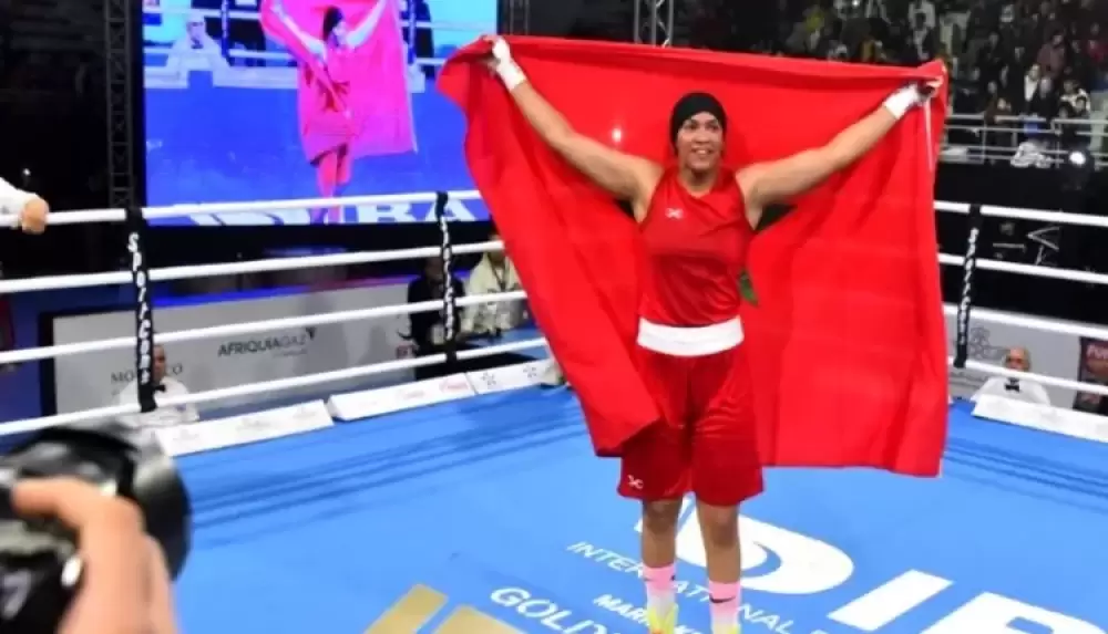 Boxe : Khadija El Mardi sacrée championne du monde