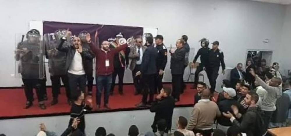 Maroc : Al Adl Wal Ihsane condamne l’interdiction «musclée» du congrès de l’UNEM