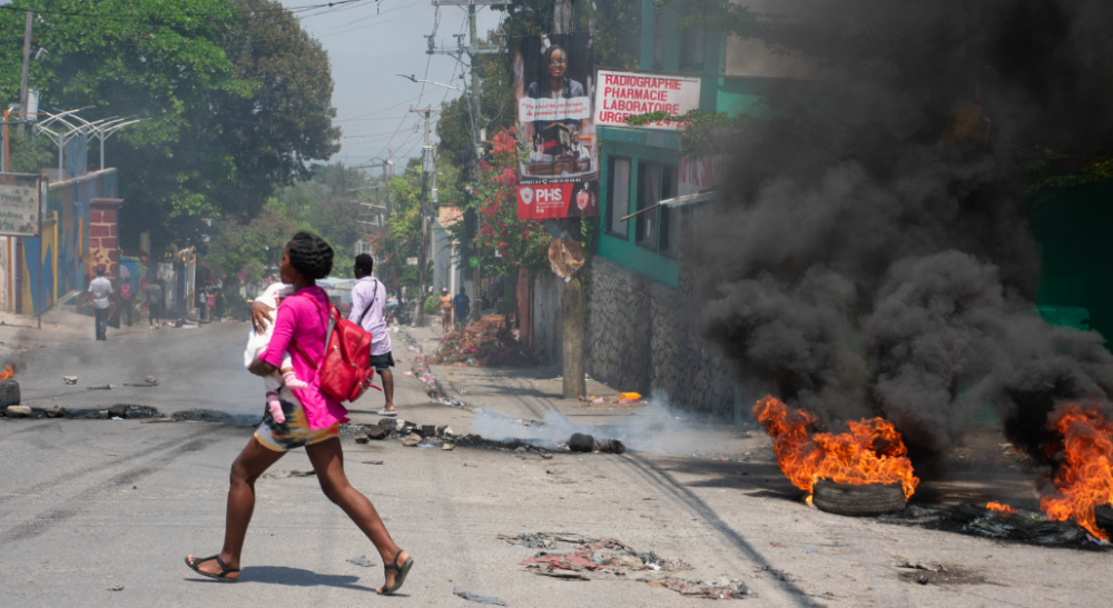 Haïti: les gangs armés étendent leur emprise, la transition se fait attendre