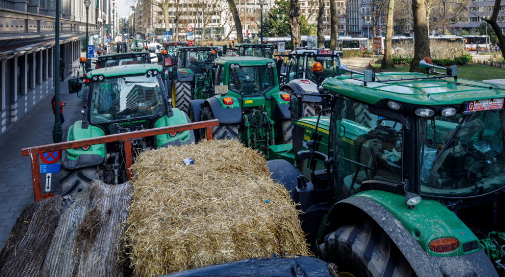 Bruxelles: Nouvelle mobilisation des agriculteurs pour maintenir la pression sur l’UE