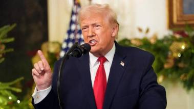 Trump menace d'un désengagement américain dans le...