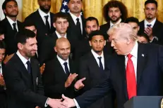 À la Maison Blanche, Trump reçoit Messi : « Peut-être meilleur que Pelé »