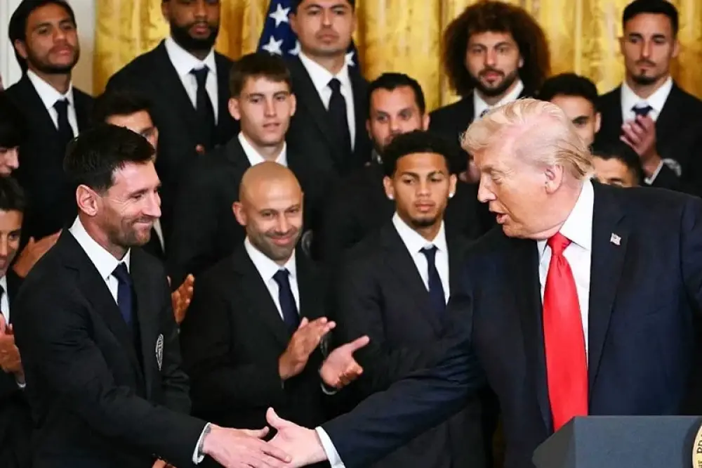 À la Maison Blanche, Trump reçoit Messi : « Peut-être meilleur que Pelé »