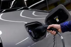 Etude: les véhicules électriques ont permis d'économiser 1,7 million de barils/jour en 2025