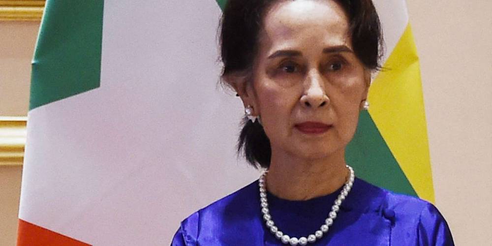 Aung San Suu Kyi comparaît en public pour la première fois depuis son arrestation en Birmanie