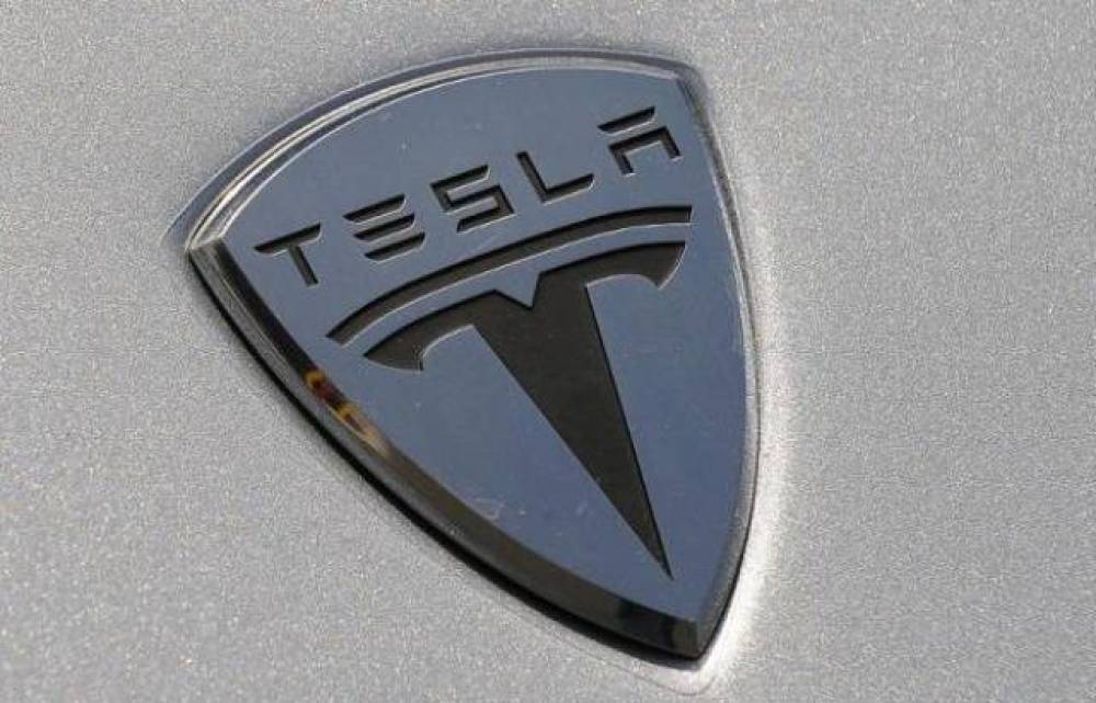 Des chercheurs parviennent à prendre le contrôle d'une Tesla à l'aide d'un drone