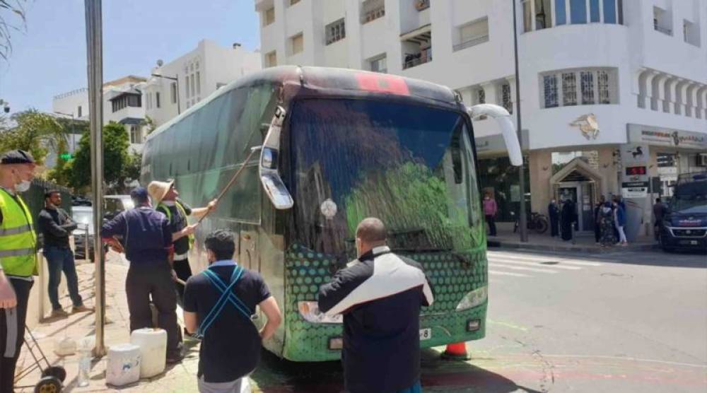 Rabat: le bus du Raja de Casablanca vandalisé