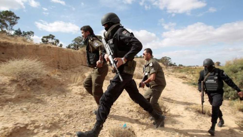 Tunisie: cinq djihadistes présumés tués près de la frontière algérienne